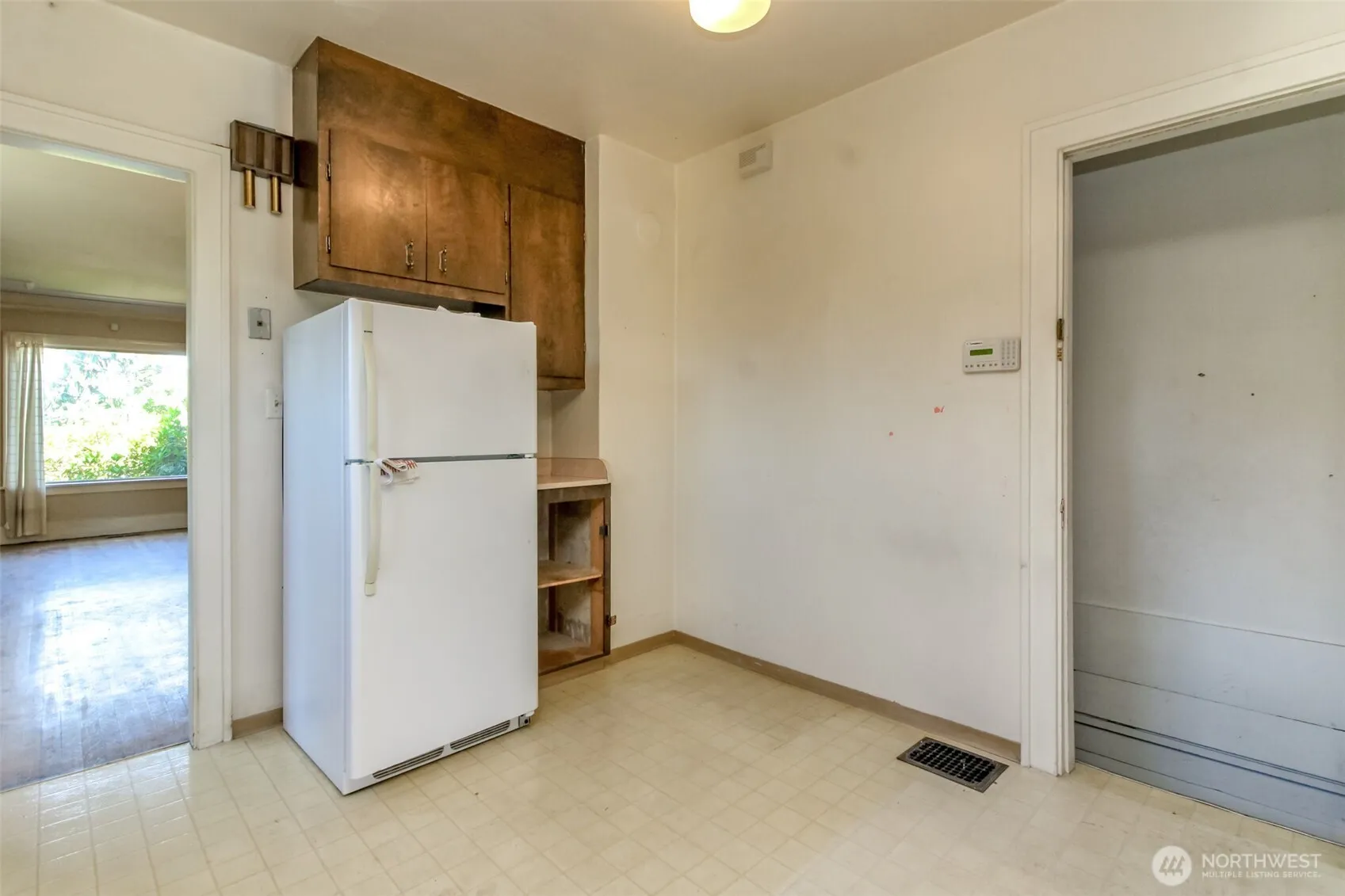 Property photo for 125 N 74th Street, Seattle photo 5