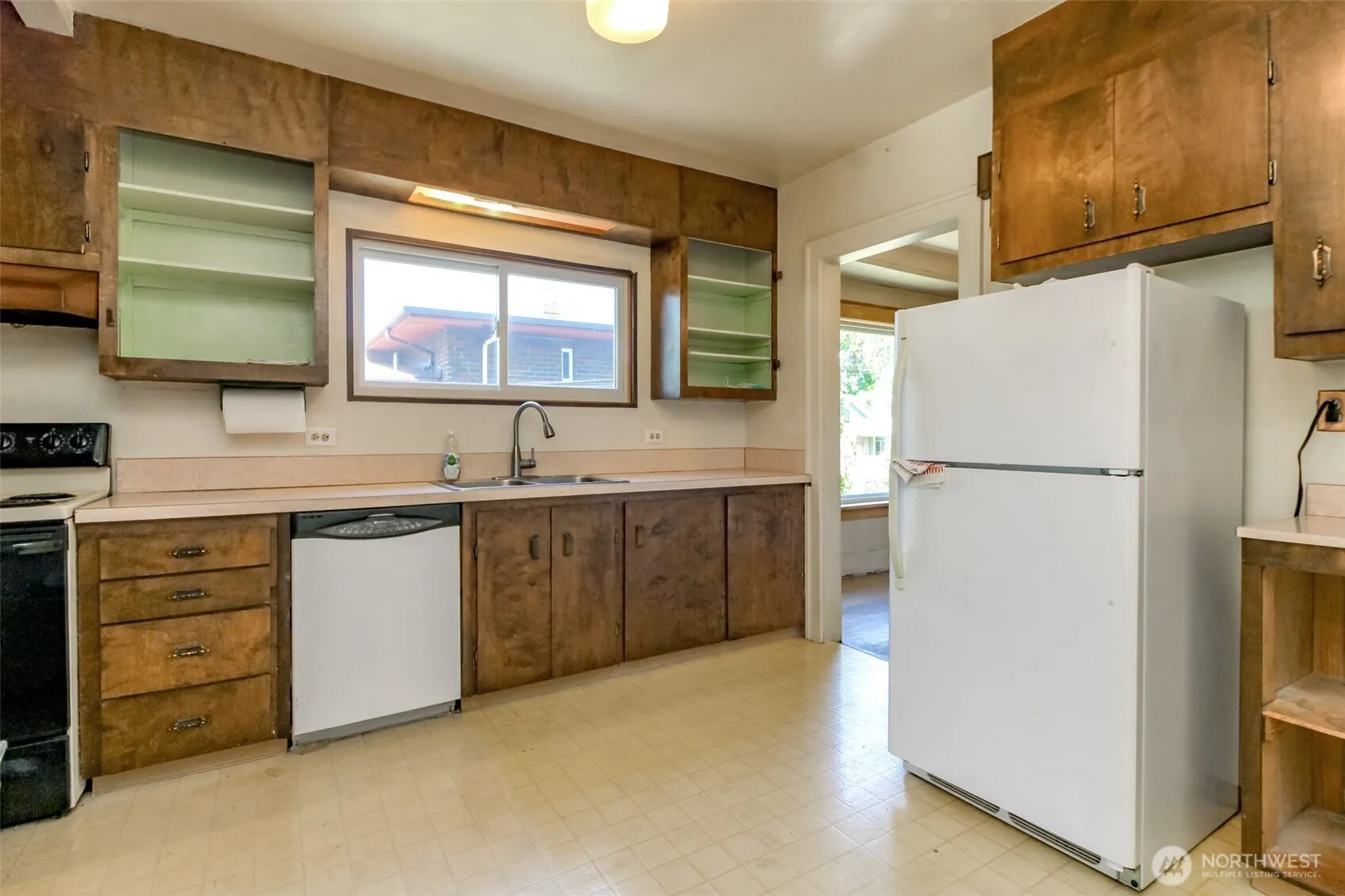 Property photo for 125 N 74th Street, Seattle photo 4