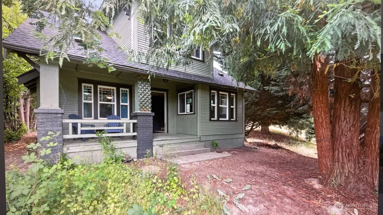Property photo for 4061 E Howe Street, Tacoma photo 2