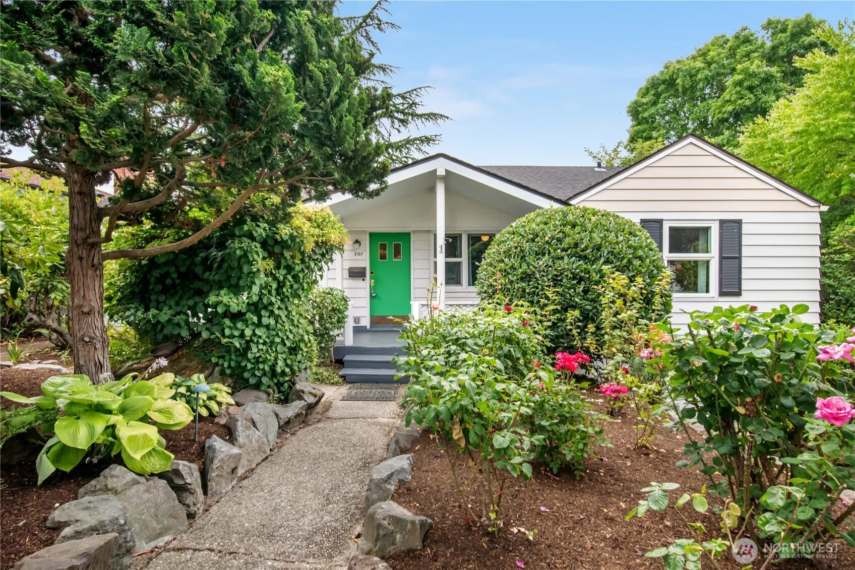 Property photo for 5717 Ne 57th Street, Seattle