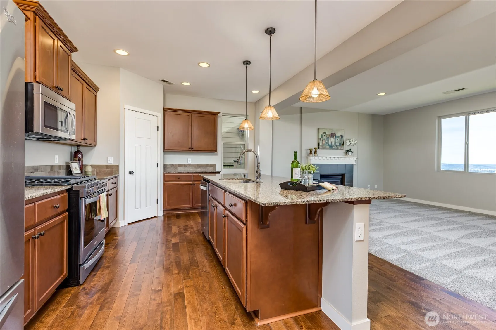 Property photo for 2337 54th Street Se, Auburn photo 4