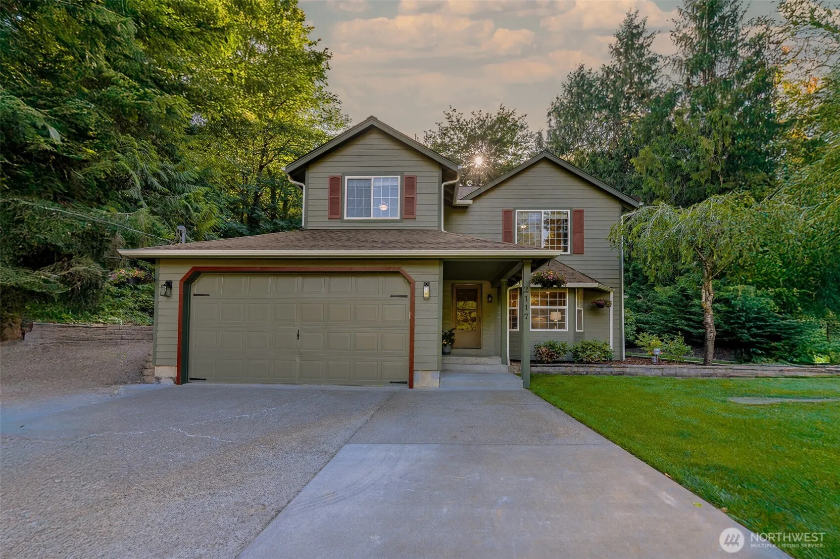 Property photo for 2117 Woodland Creek Street Ne, Olympia