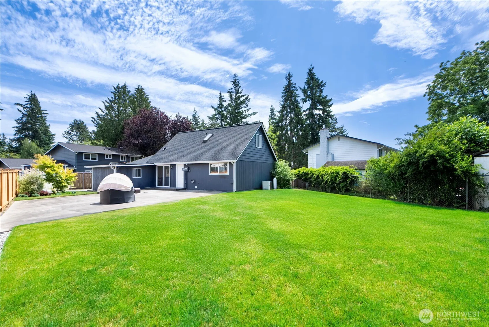 Property photo for 9054 Ne 137th Court, Kirkland photo 4