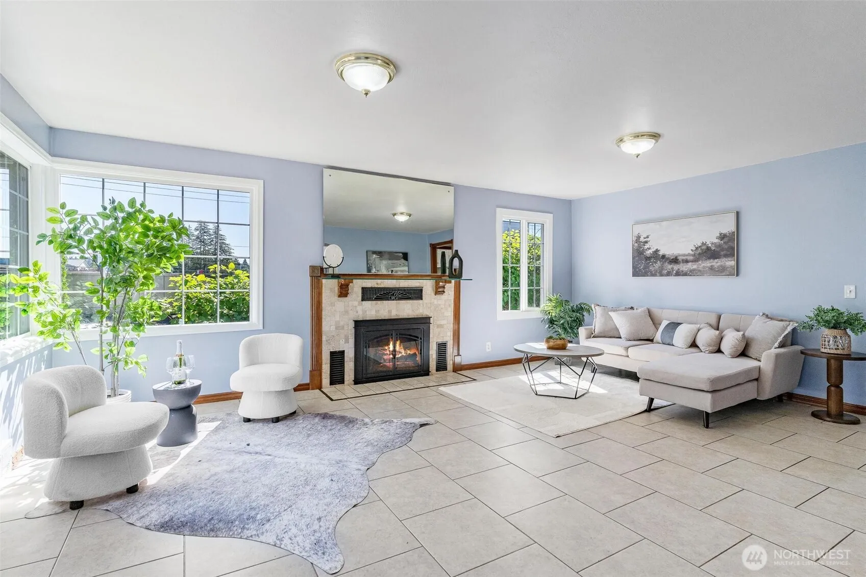 Property photo for 939 N 88th St, Seattle photo 4