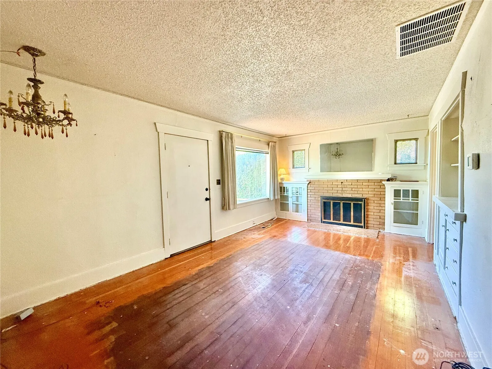 Property photo for 229 S 47th Street, Tacoma photo 3
