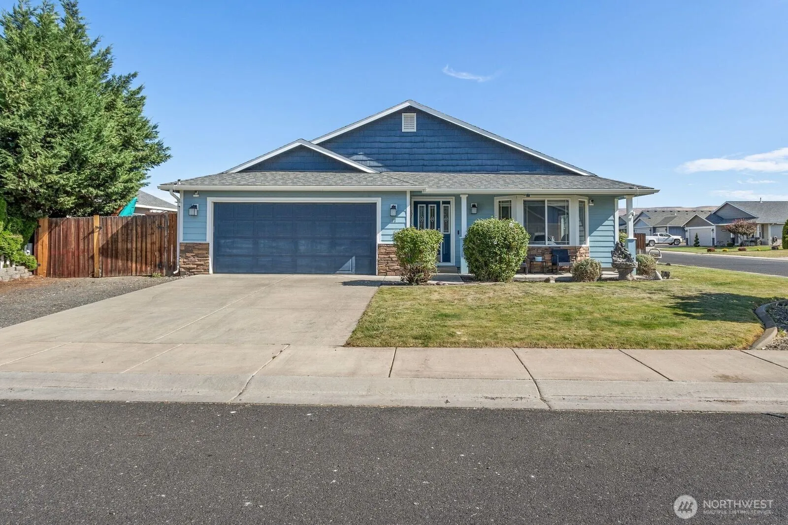 Property photo for 807 Millenium Avenue, Moxee