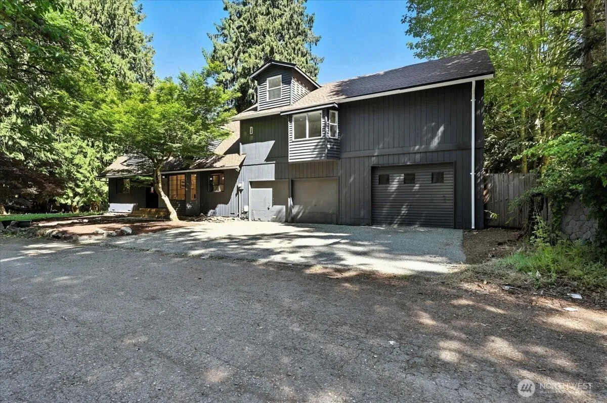 Property photo for 15230 44th Avenue W, Lynnwood photo 2