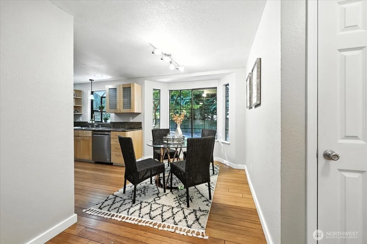 Property photo for 15230 44th Avenue W, Lynnwood photo 3