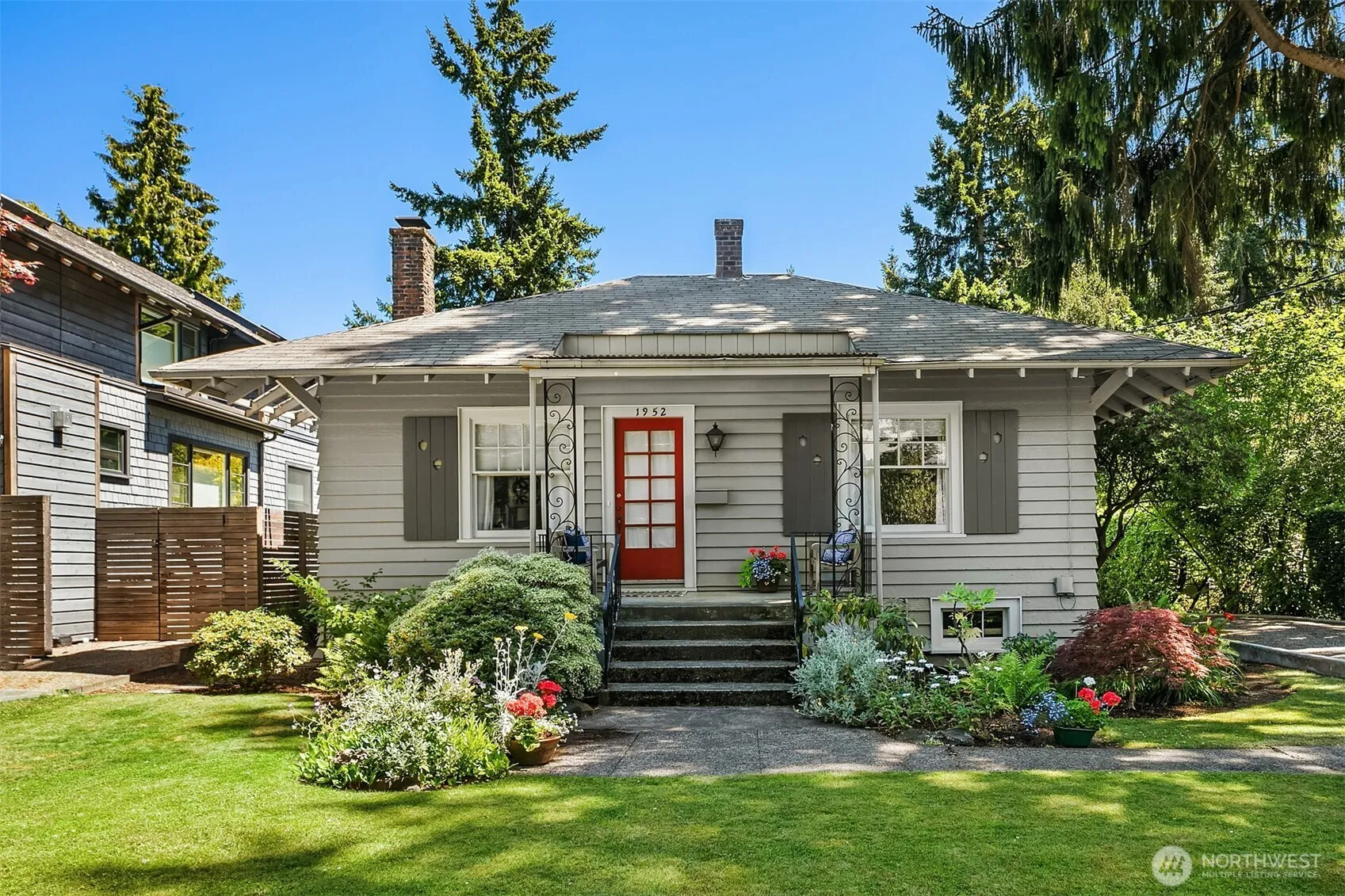 Property photo for 1952 26th Avenue E, Seattle