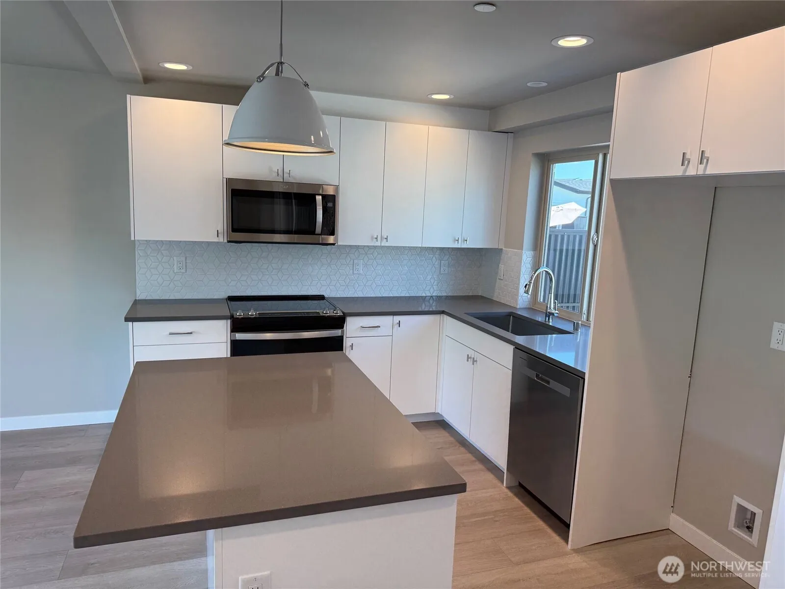 Property photo for 686 (lot 40) Venture Way, Bellingham photo 4