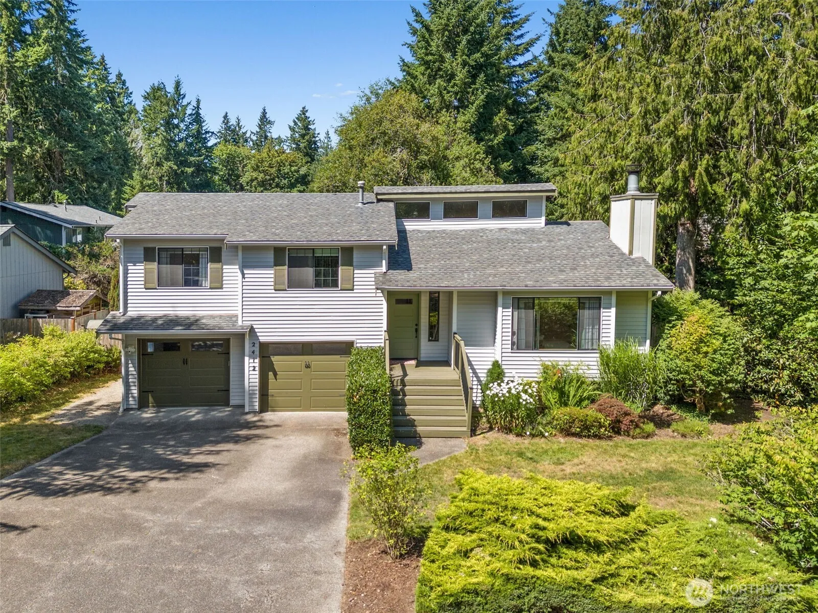 Property photo for 2412 Burbank Avenue Nw, Olympia