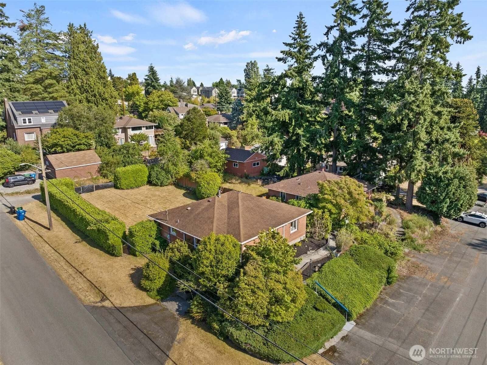 Property photo for 11758 1st Avenue Nw, Seattle photo 3