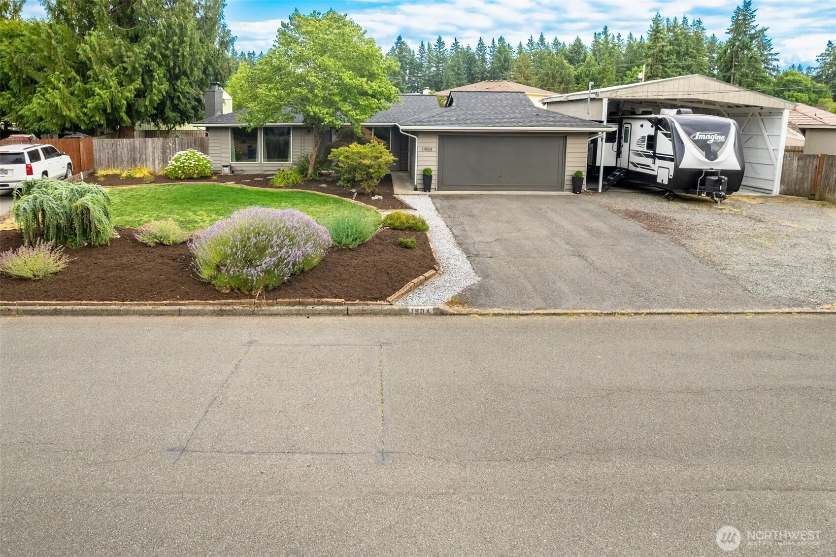 Property photo for 1904 19th Place Se, Auburn photo 4