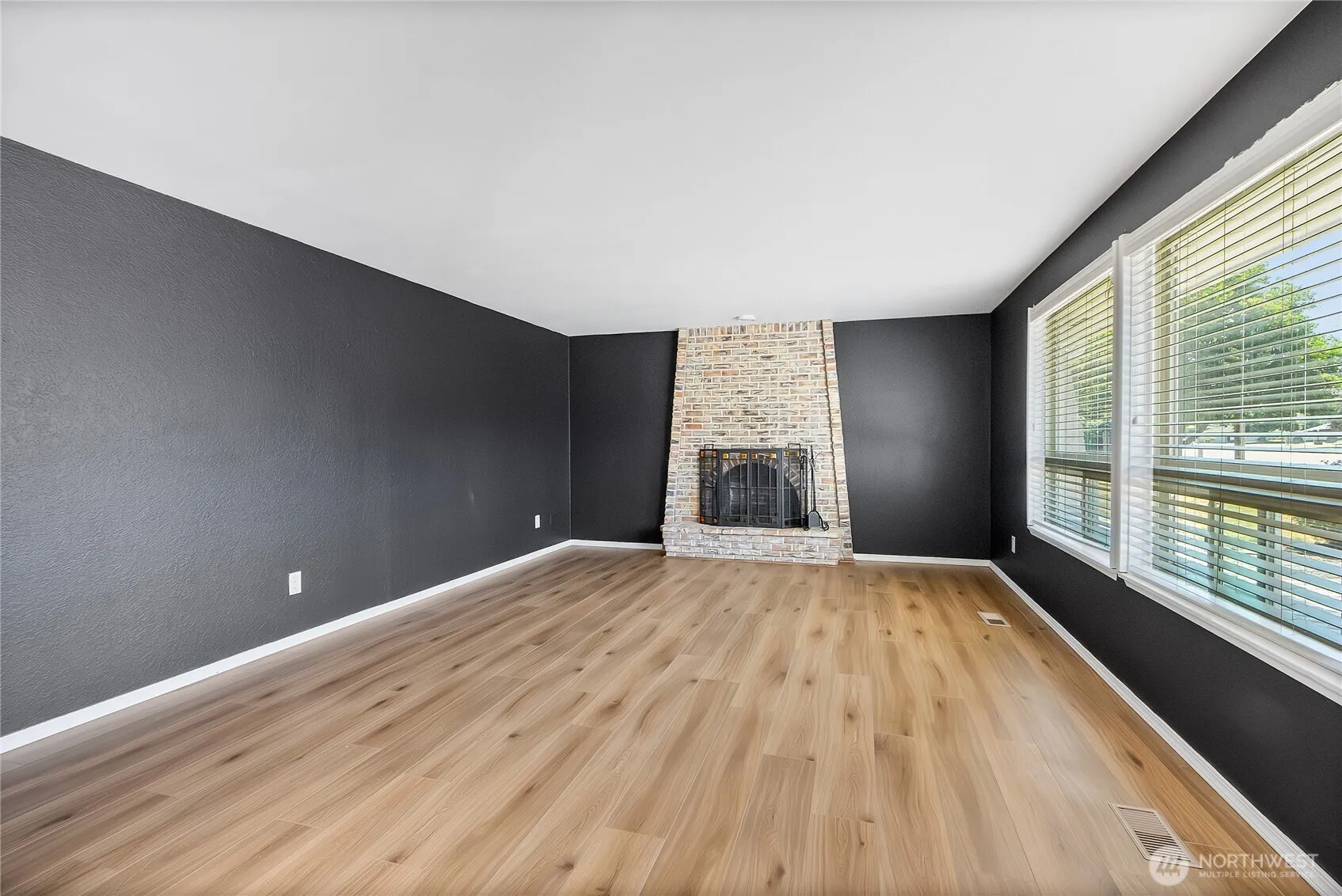 Property photo for 2105 Mcelroy Place, Puyallup photo 4