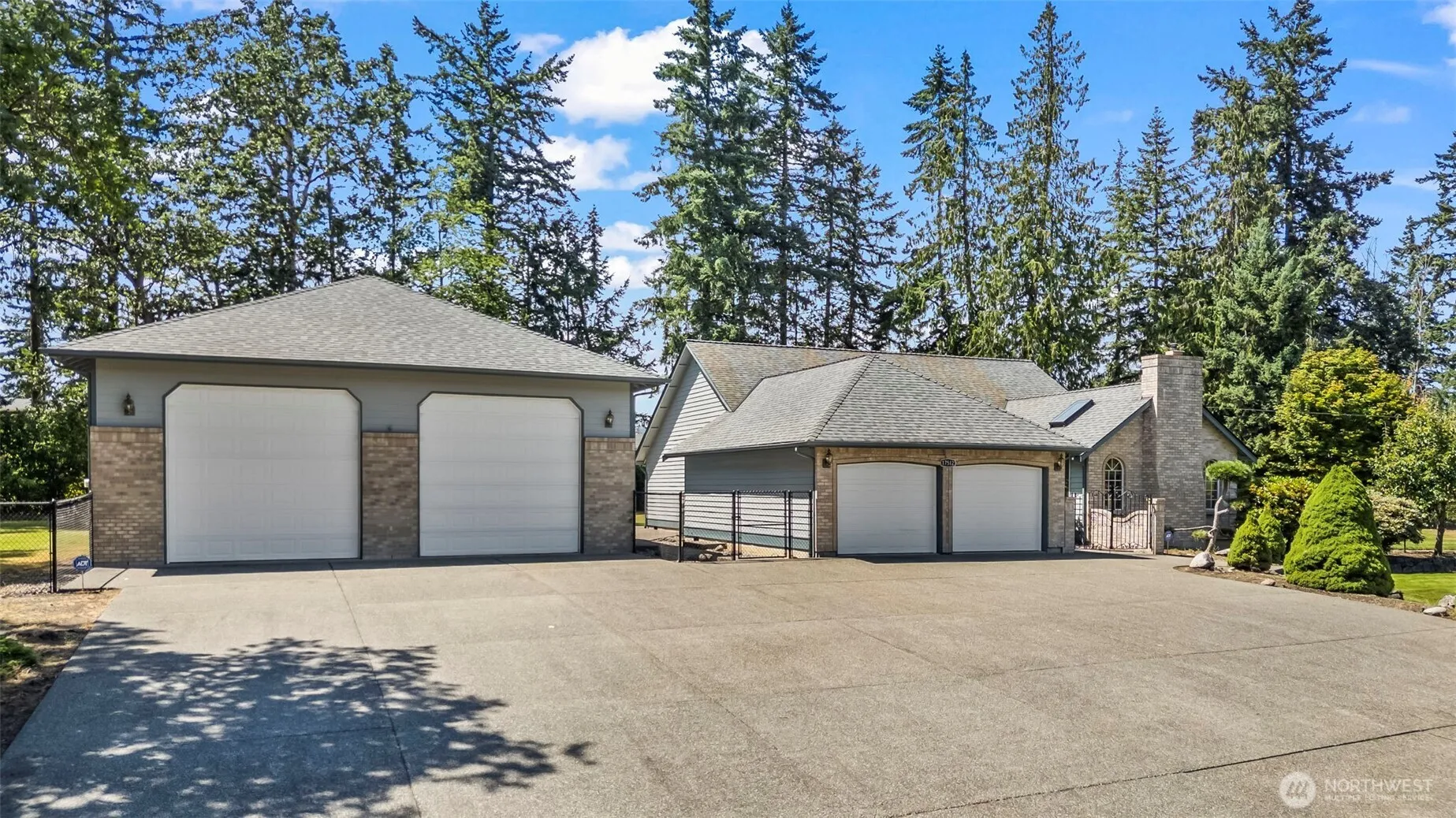 Property photo for 17512 Waller Road E, Tacoma
