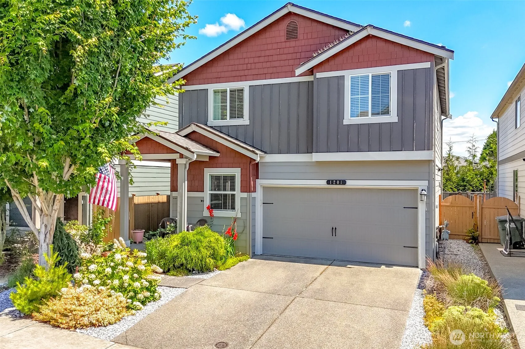 Property photo for 1201 27th Street Nw, Puyallup