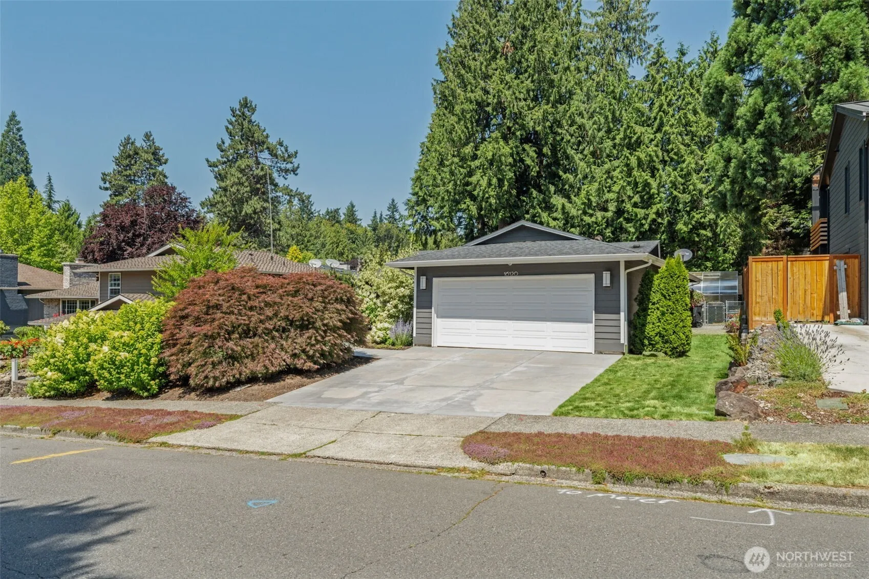 Property photo for 16120 Ne 98th Street, Redmond photo 5