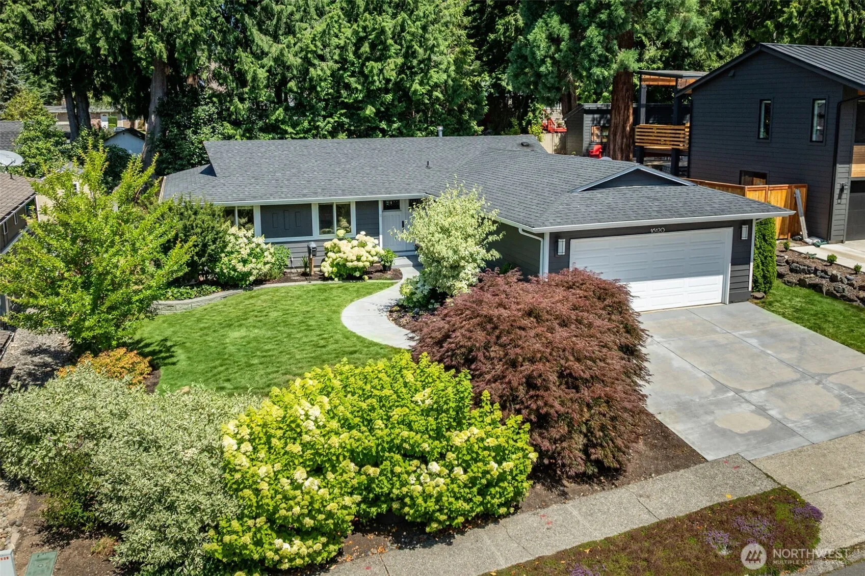 Property photo for 16120 Ne 98th Street, Redmond