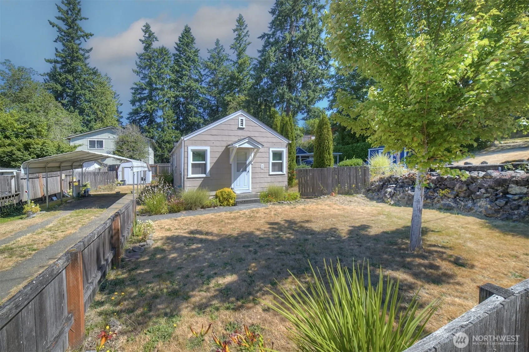 Property photo for 3318 Rodgers Street, Bremerton photo 2