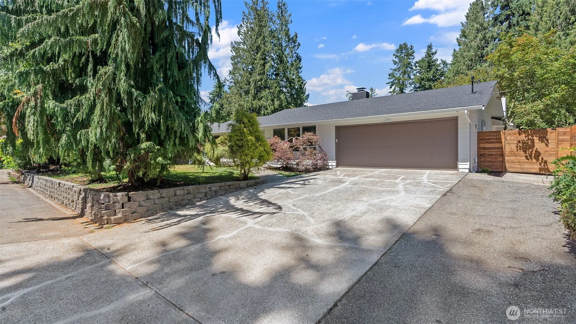 Property photo for 1325 123rd Place Se, Everett photo 2