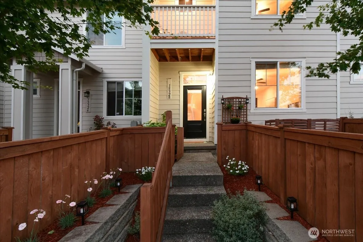 Property photo for 15328 N 70th Street, Vancouver photo 3