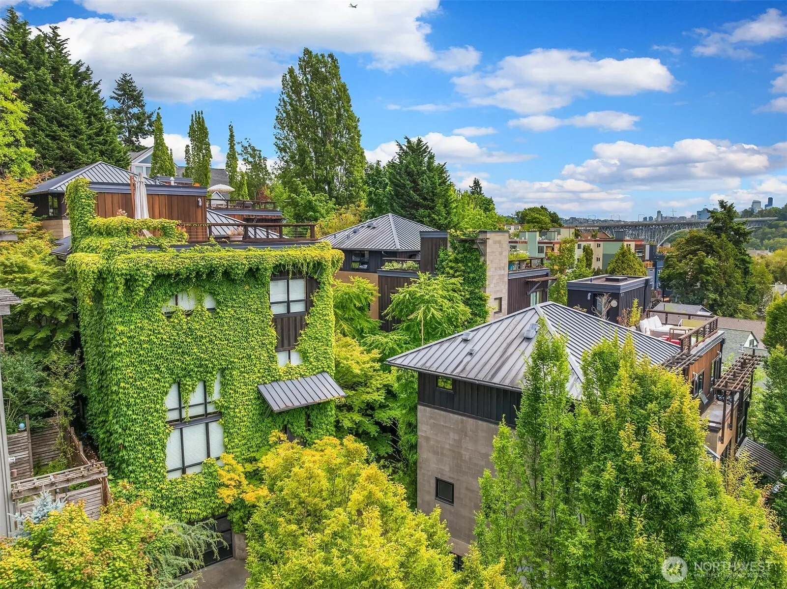 Property photo for 3816 A Evanston Avenue N, Seattle
