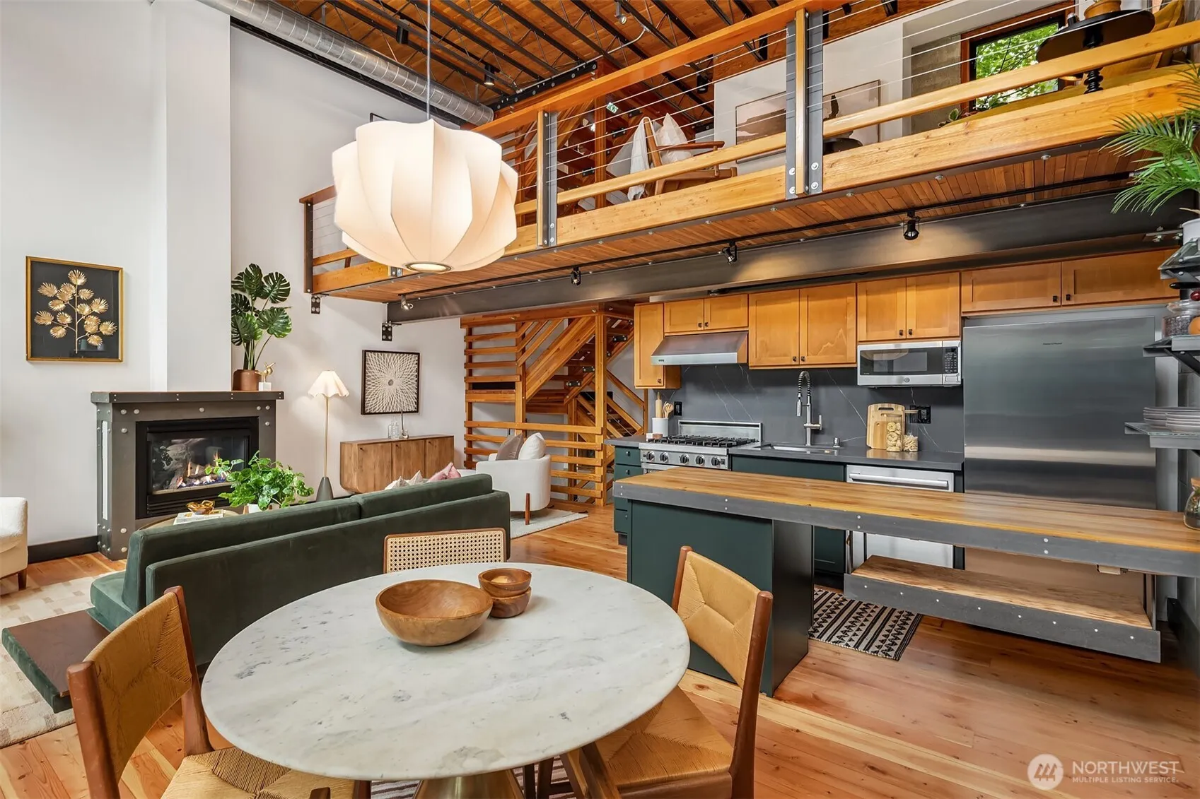 Property photo for 3816 A Evanston Avenue N, Seattle photo 5