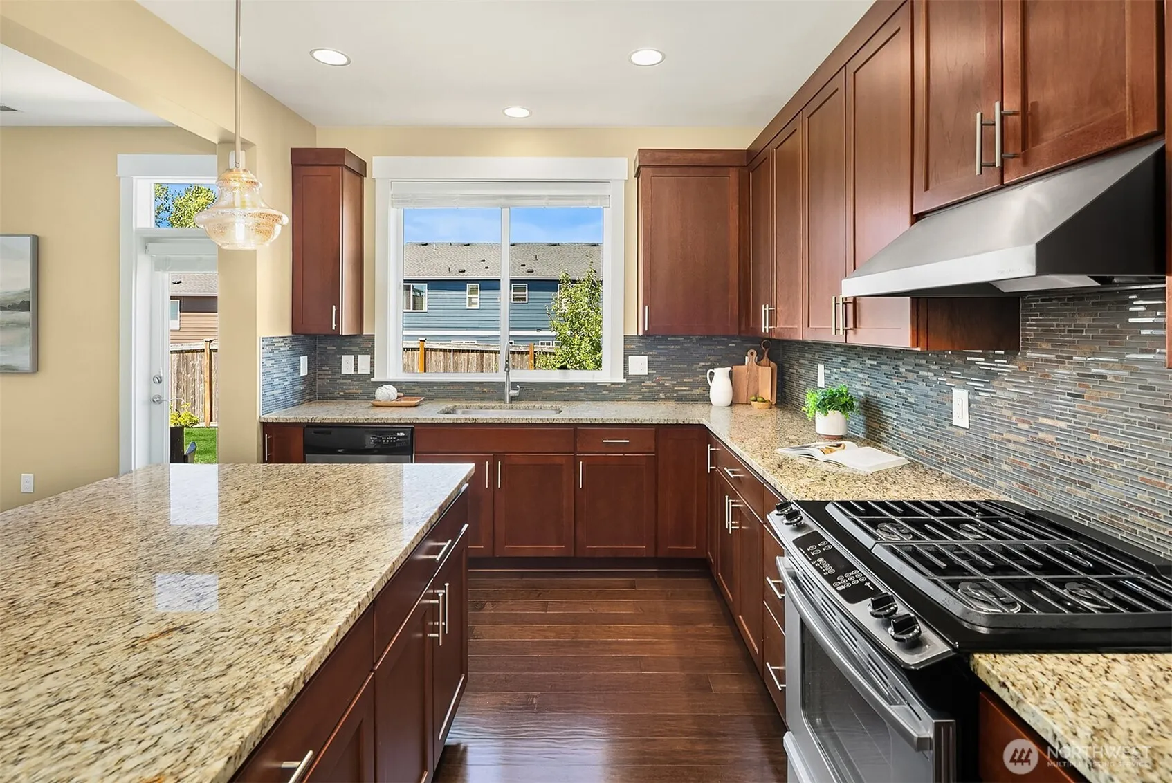 Property photo for 5624 Ne 8th Place, Renton photo 3