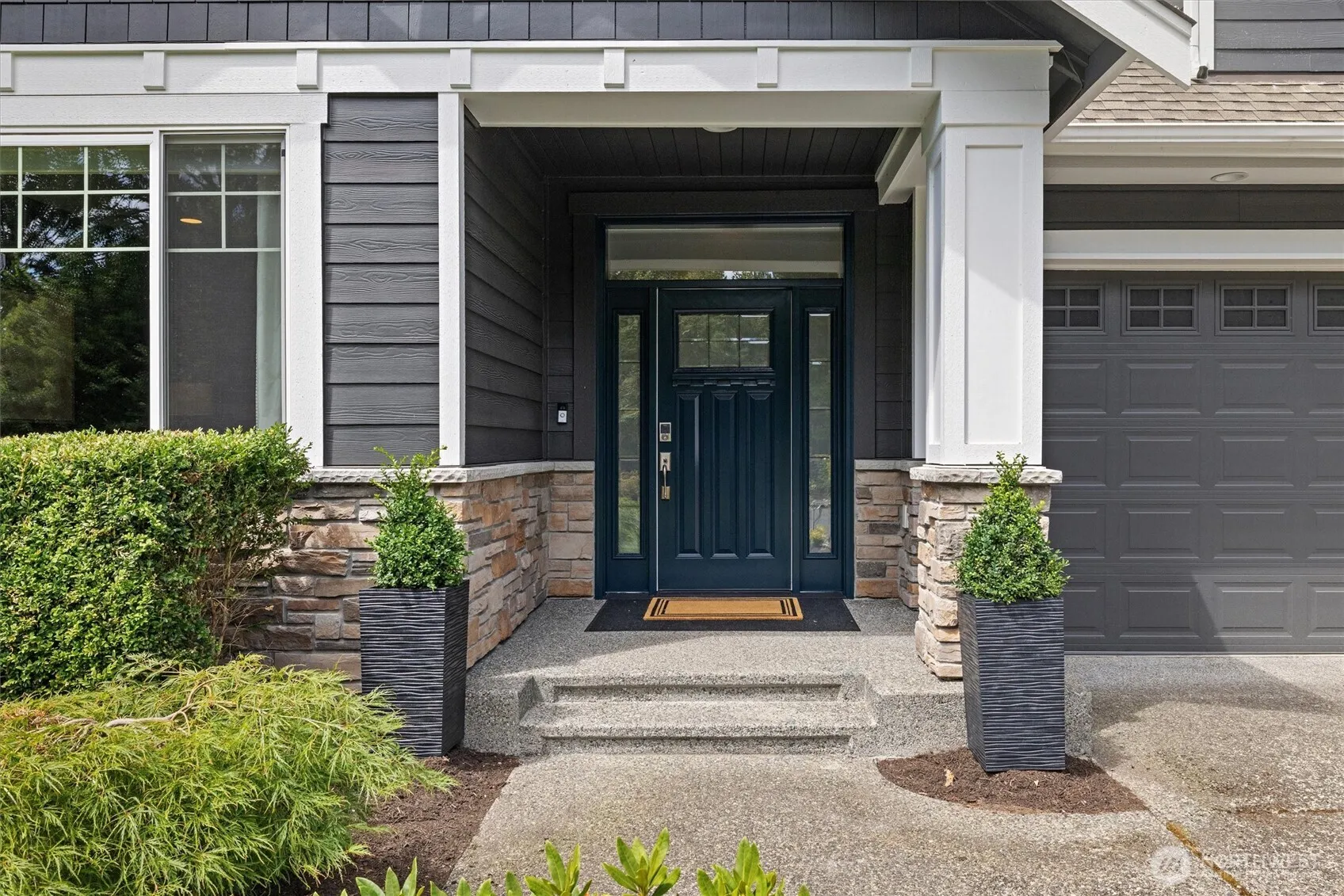 Property photo for 8226 Ne 117th Street, Kirkland photo 3