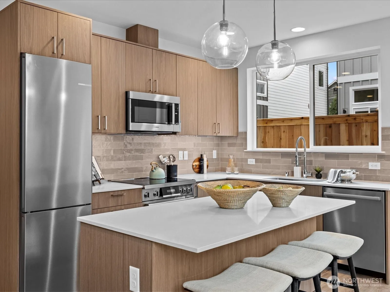 Property photo for 9019 Dibble Avenue Nw #b, Seattle photo 3