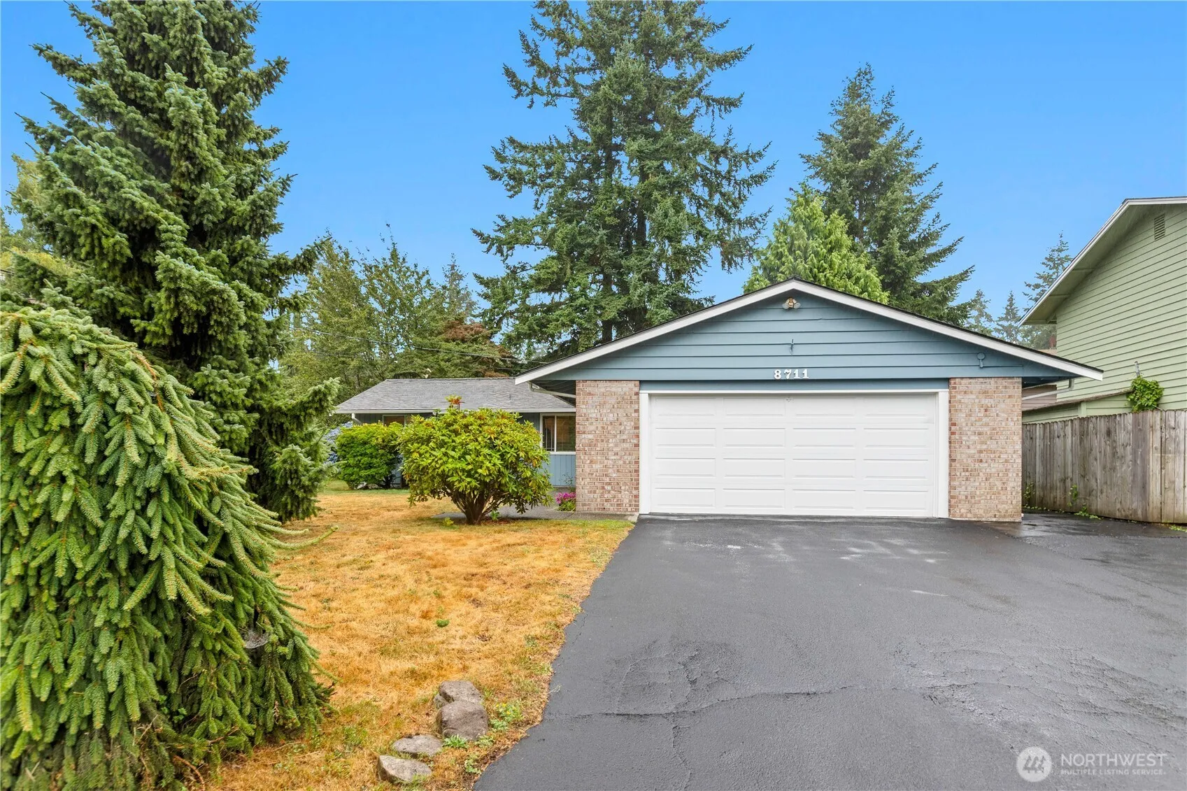 Property photo for 8711 Ne 138th Street, Kirkland