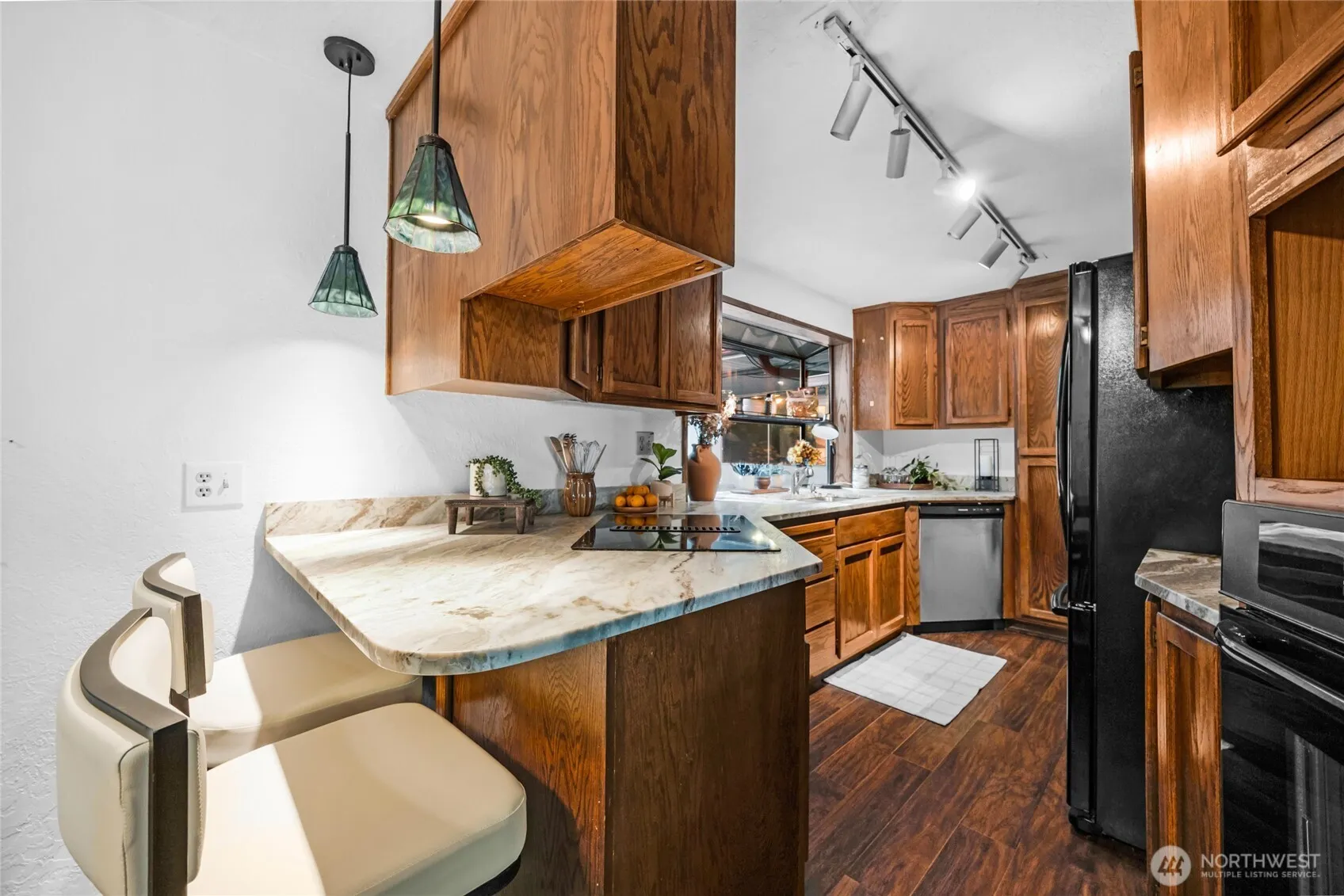 Property photo for 18820 W 51st Place, Lynnwood photo 3