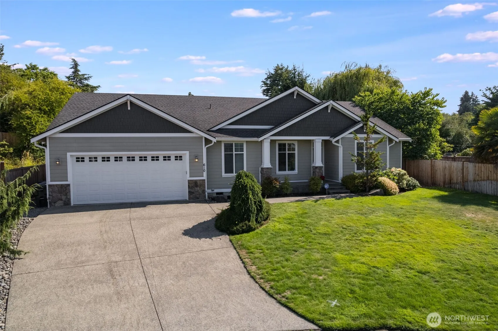 Property photo for 610 16th Avenue Ct Sw, Puyallup photo 2