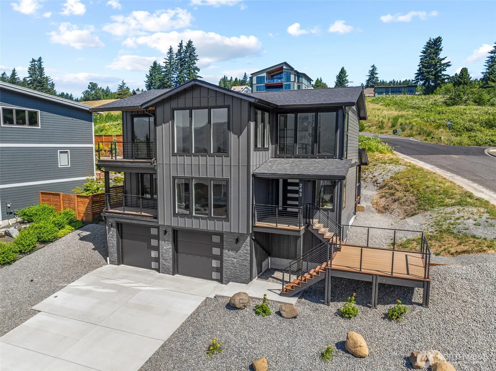 Property photo for 243 Ne Hemmingway Drive, Stevenson