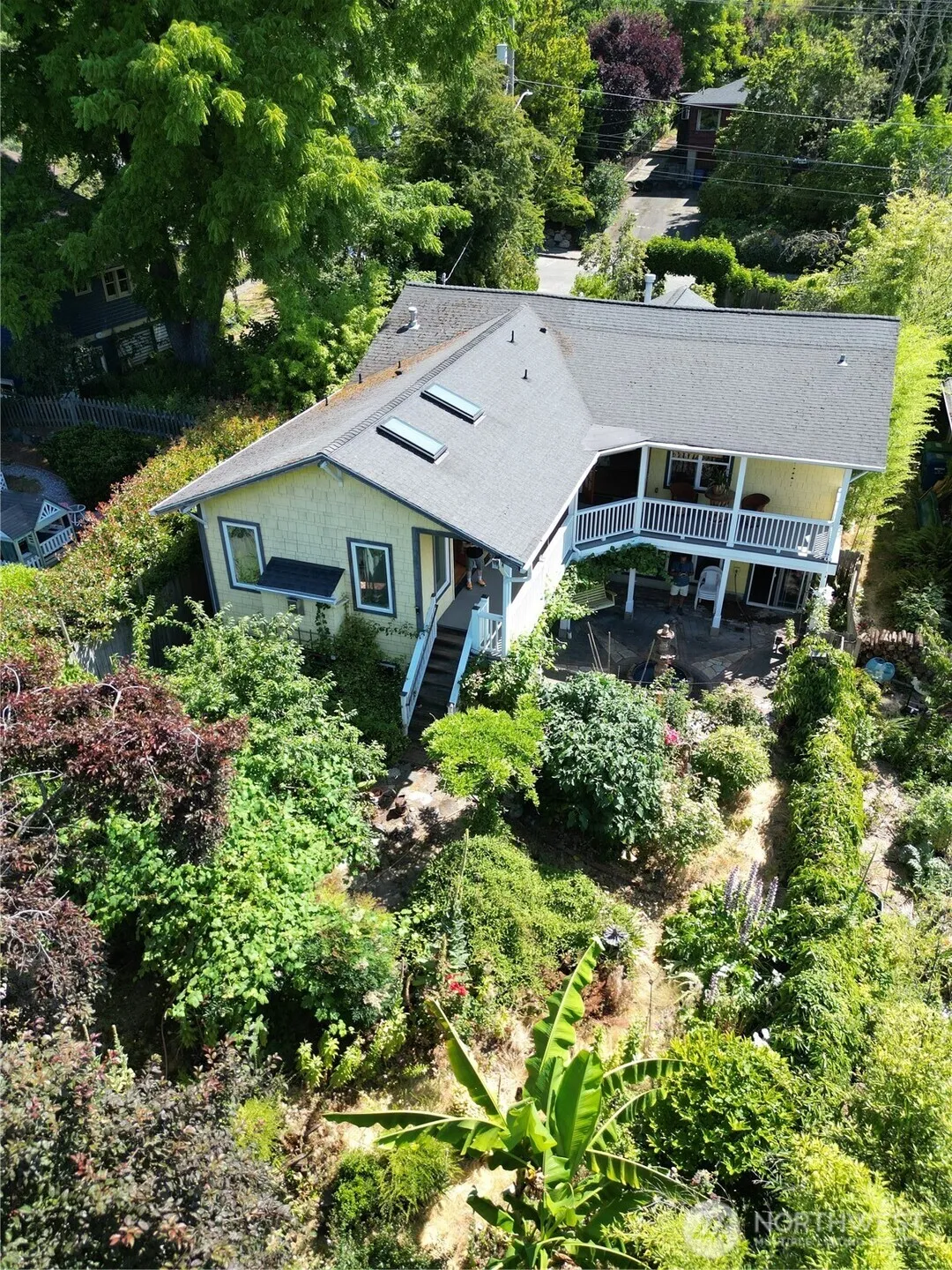Property photo for 6511 51st Avenue S, Seattle