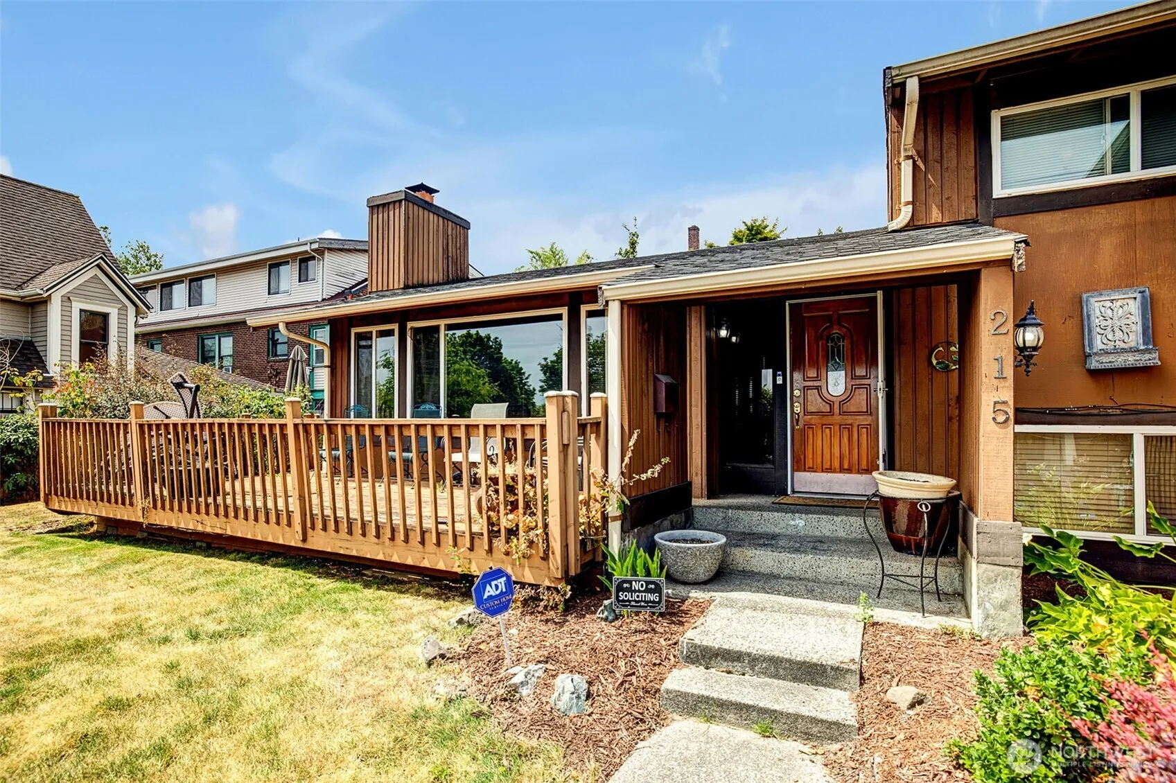 Property photo for 215 31st Avenue, Seattle photo 4