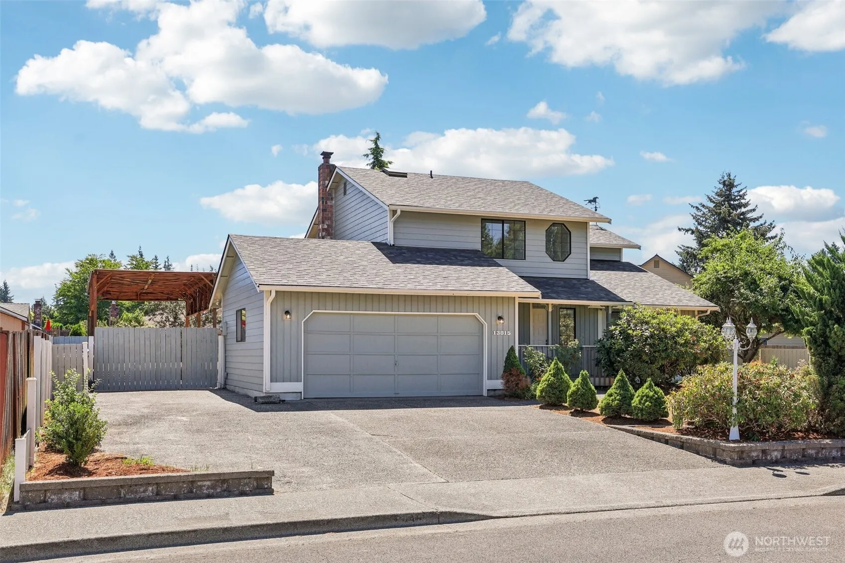 Property photo for 13815 49th Drive Ne, Marysville photo 2