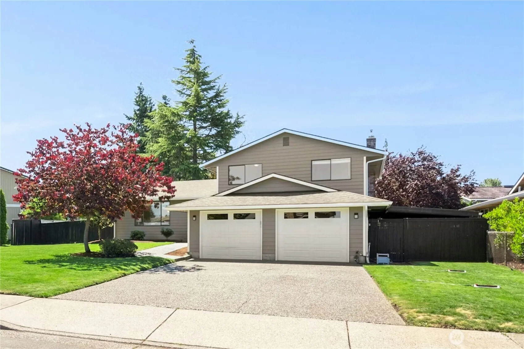 Property photo for 818 91st Place Se, Everett photo 2