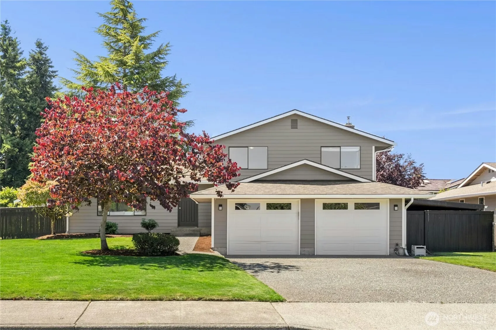 Property photo for 818 91st Place Se, Everett