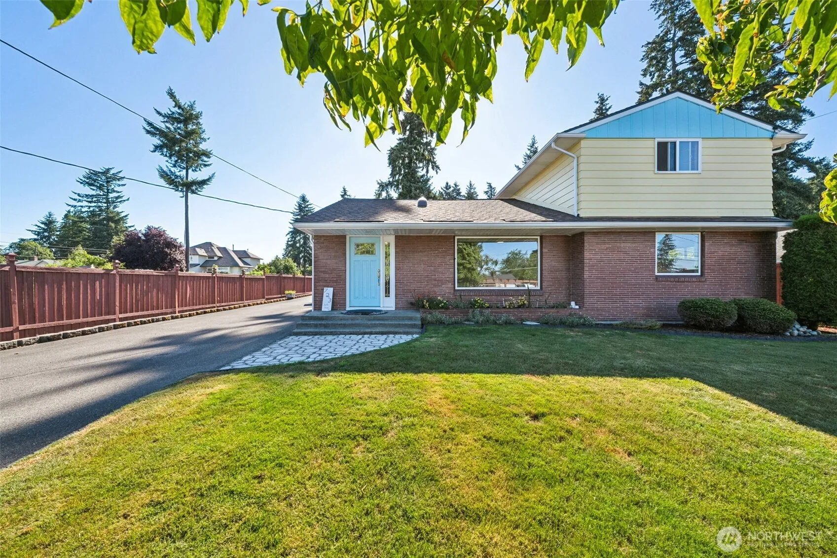 Property photo for 723 S Huson Street, Tacoma photo 2