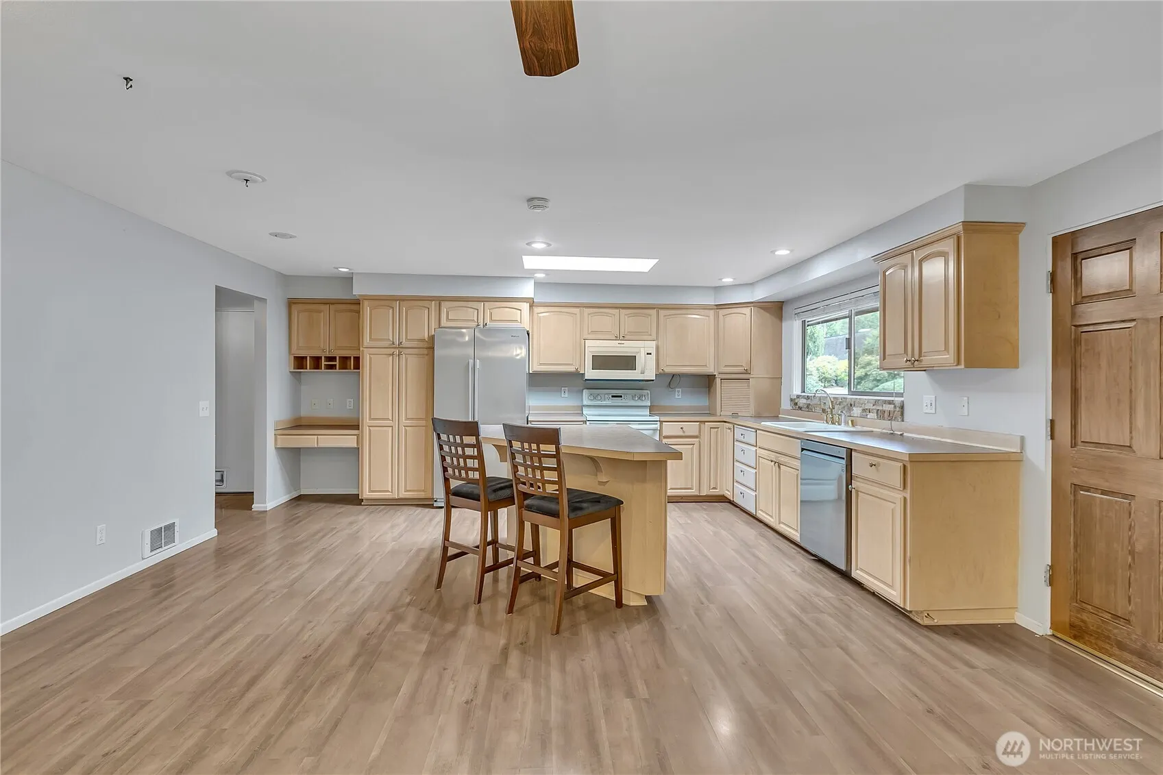 Property photo for 4909 99th Avenue E, Edgewood photo 4