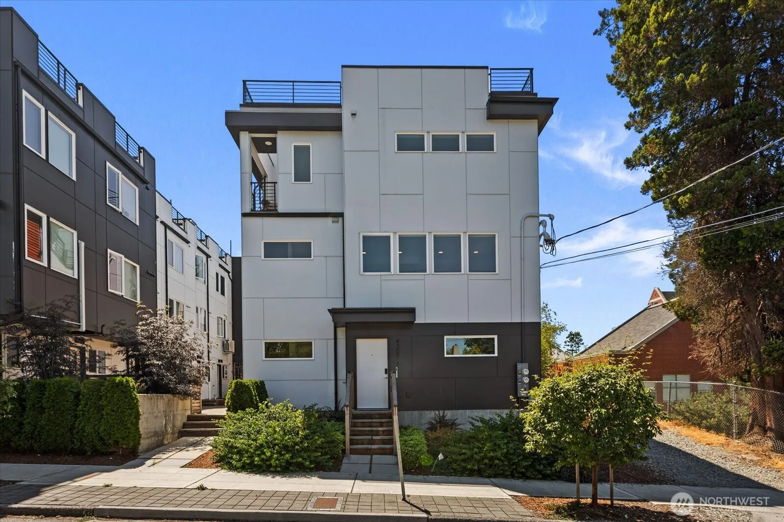 Property photo for 4307 Sw Frontenac Street #a, Seattle photo 2