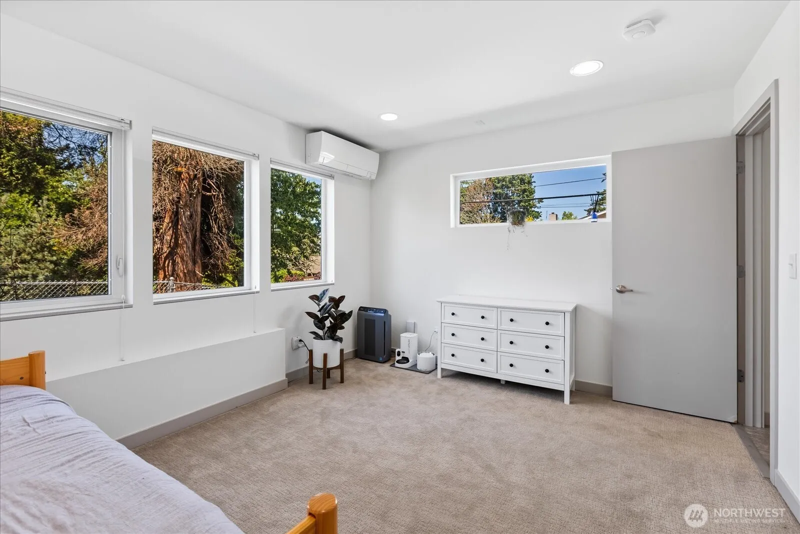 Property photo for 4307 Sw Frontenac Street #a, Seattle photo 5