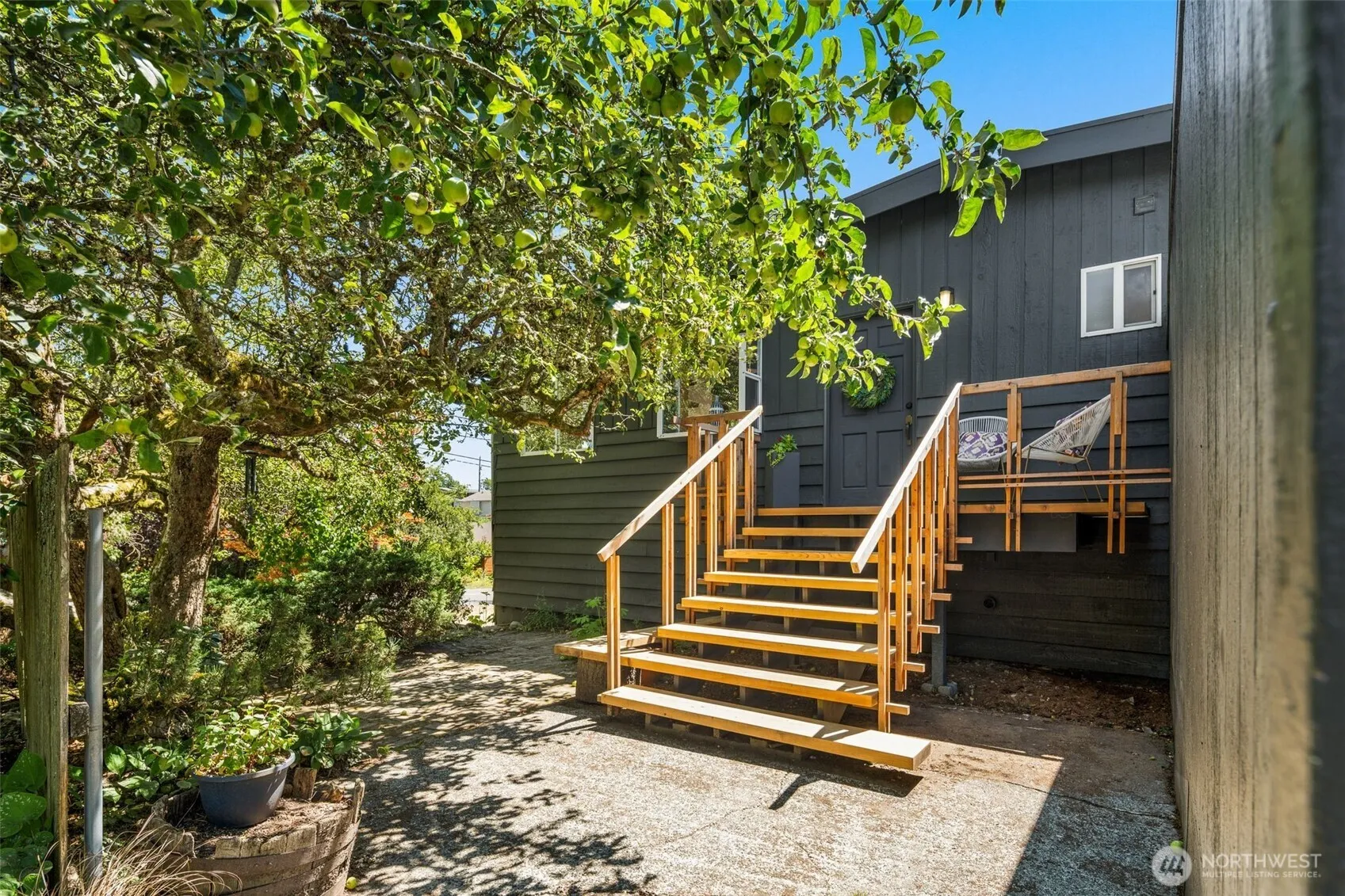 Property photo for 2103 Sw 110th Street, Seattle