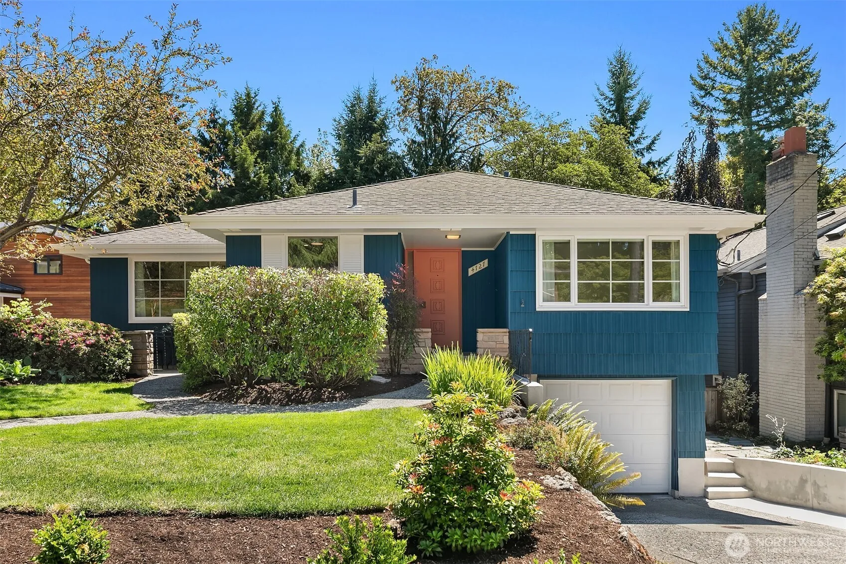 Property photo for 4727 Ne 55th Street, Seattle