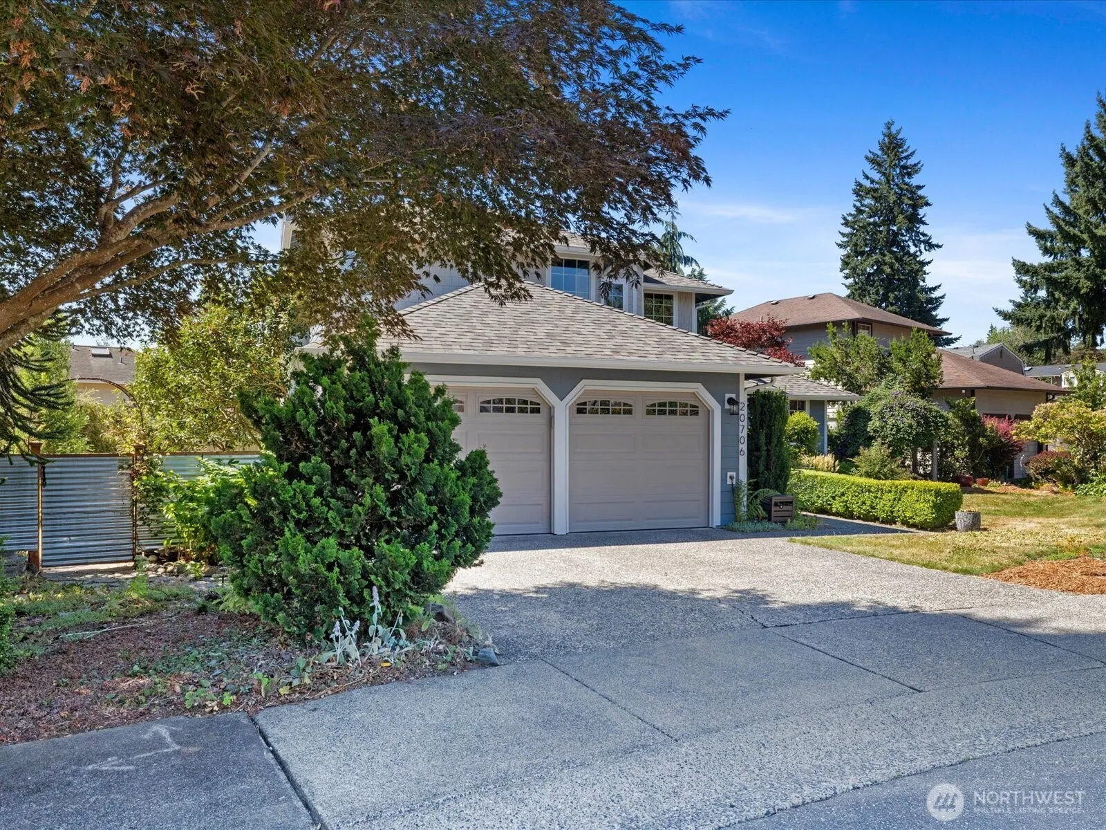 Property photo for 20706 W 29th Place, Lynnwood photo 2