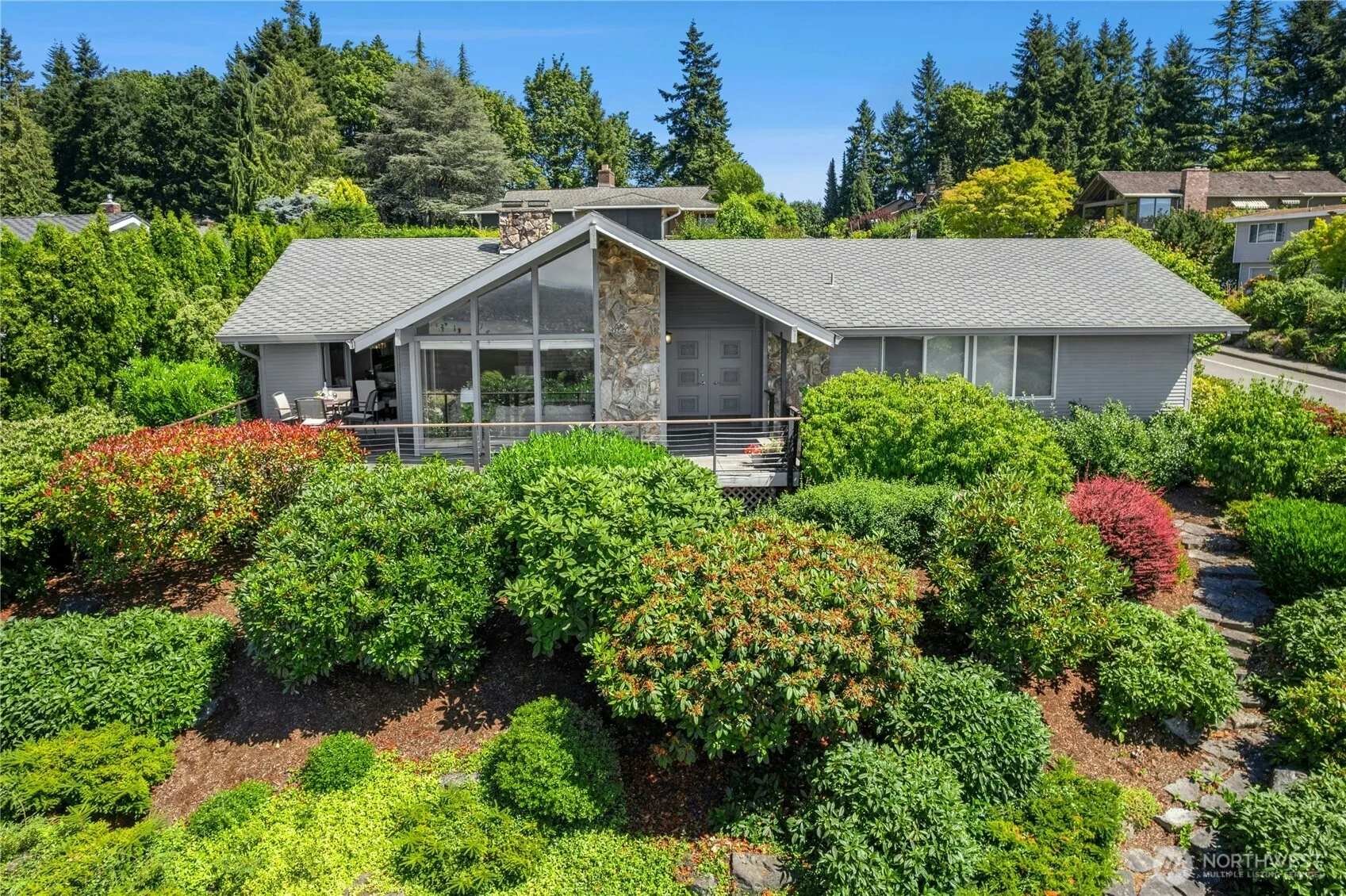 Property photo for 14000 Somerset Boulevard Se, Bellevue