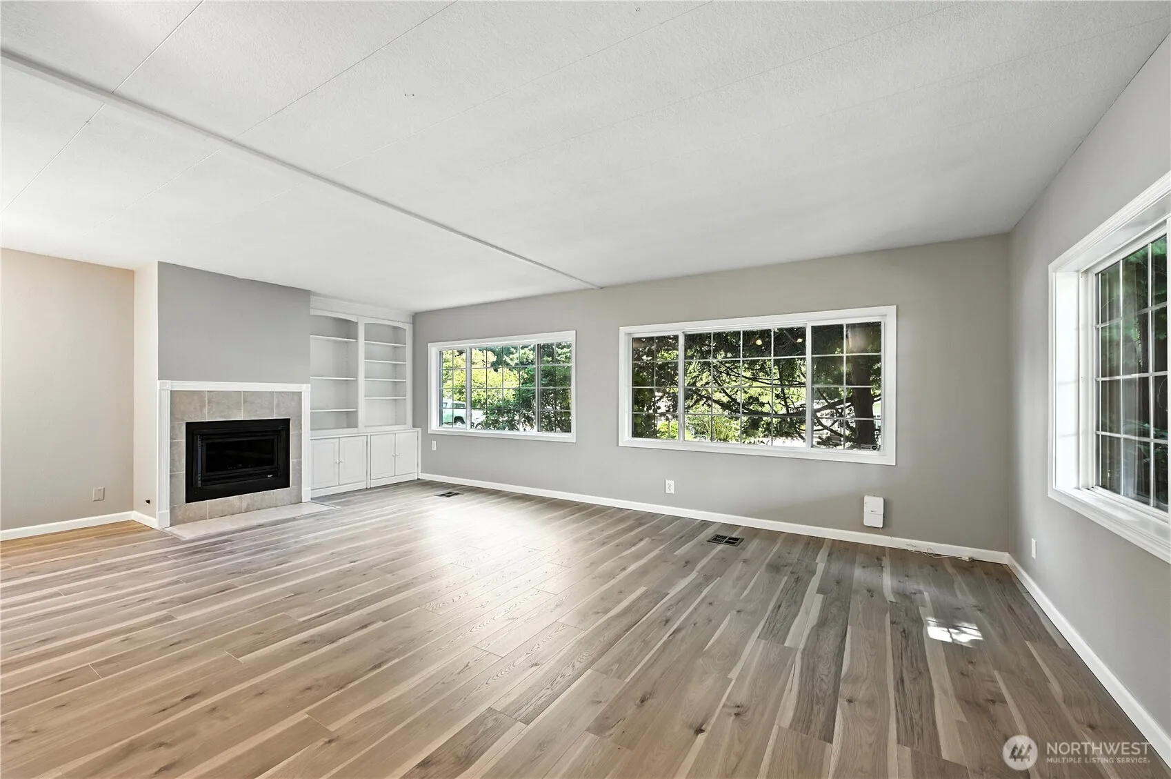 Property photo for 12030 2nd Drive Se, Everett photo 3
