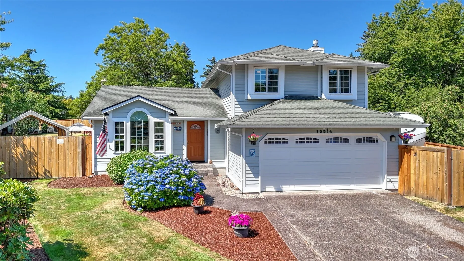 Property photo for 15514 19th Avenue Ct E, Tacoma photo 2