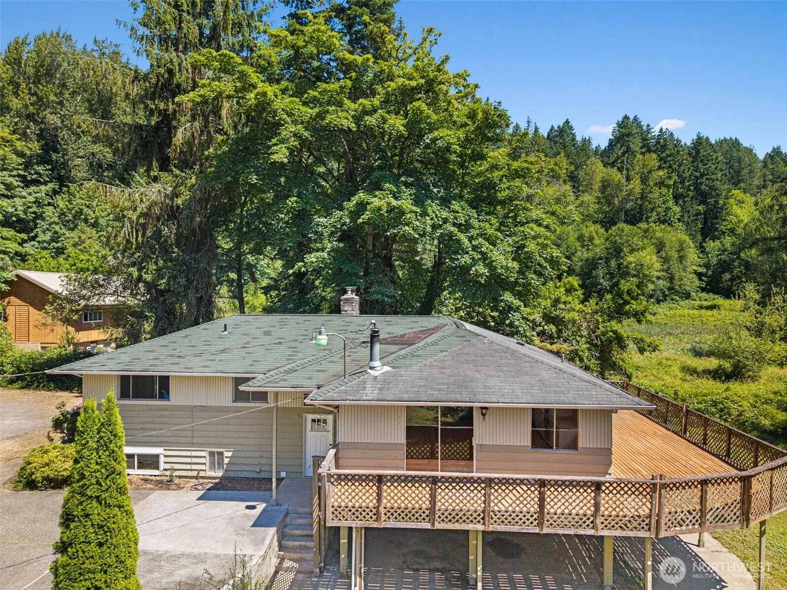 Property photo for 17805 Se Jones Road, Renton photo 2
